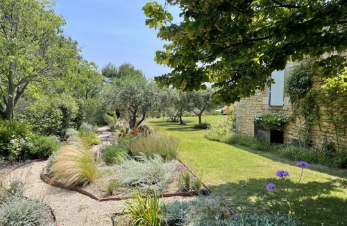 Gordes House | 300 m² House ∙ 6 bedrooms ∙ 12 guests