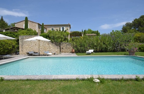 Gordes House | 300 m² House ∙ 6 bedrooms ∙ 12 guests