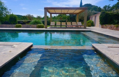 Cuers Villa | 300 m² Villa ∙ 5 bedrooms ∙ 12 guests