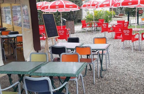 Saint-Martin-de-Crau Resort | 32 m² Resort ∙ 3 bedrooms ∙ 6 guests