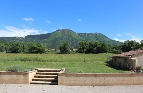 Digne-les-Bains House | 32 m² Gîte ∙ 1 bedroom ∙ 2 guests