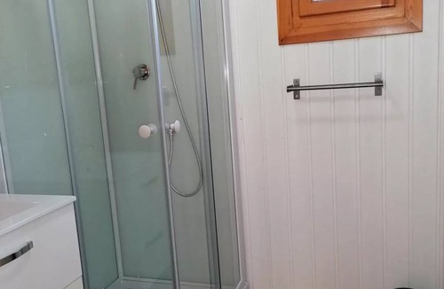 Paluds de Noves Ski Chalet | 35 m² Chalet ∙ 2 bedrooms ∙ 4 guests