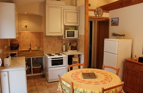 Marcoux House | 35 m² Gîte ∙ 1 bedroom ∙ 2 guests