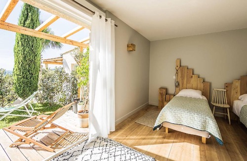 Castillon-du-Gard Resort | 350 m² Resort ∙ 5 bedrooms ∙ 14 guests