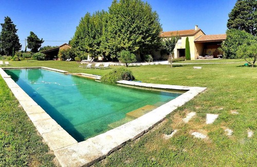 Le Thor House | 380 m² Farmhouse ∙ 6 bedrooms ∙ 12 guests