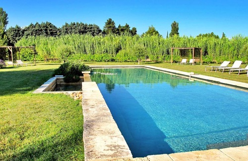 Le Thor House | 380 m² Farmhouse ∙ 6 bedrooms ∙ 12 guests