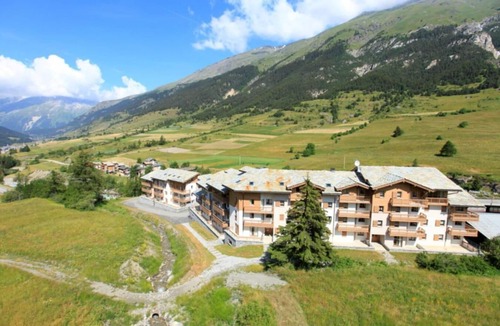 Val Cenis Apartment | 3rd floor, balcony, tv, ski locker, 40m², Val Cenis