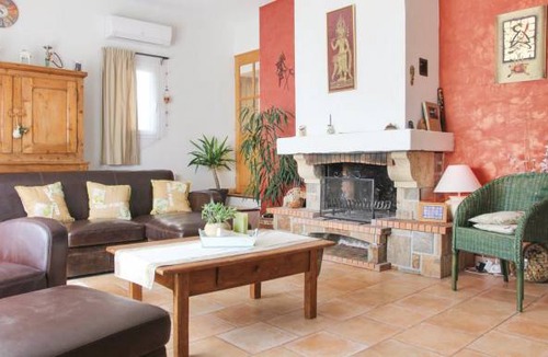 Goult House | 4 bedroom accommodation in Goult