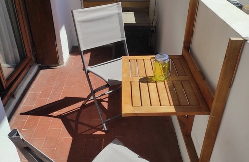 La Villette Apartment | 4(*) Standing flat, 3 bedrooms, private parking with AC near Panier Vieux-Port
