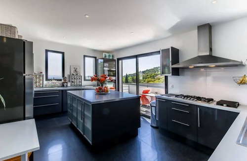 Cavaliere Villa | 400 m² Villa ∙ 9 bedrooms ∙ 20 guests