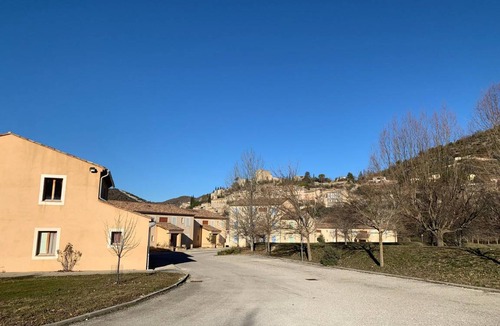 Montbrun-les-Bains Apartment | 44 m² Apartment ∙ 3 bedrooms ∙ 6 guests