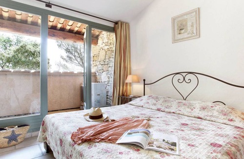 Gordes House | 44 m² House ∙ 1 bedroom ∙ 6 guests