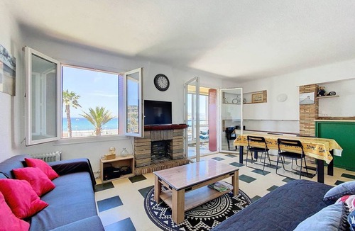 Saint-Cyr-sur-Mer Apartment | 45 m² Apartment ∙ 1 bedroom ∙ 4 guests