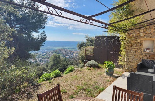 Villeneuve House | 45 m² Gîte ∙ 1 bedroom ∙ 2 guests
