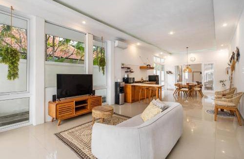 Batu Bolong Villa | 450 m² Villa ∙ 3 bedrooms ∙ 6 guests