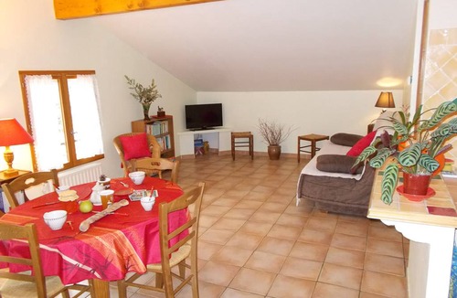 Greoux-les-Bains House | 48 m² Gîte ∙ 2 bedrooms ∙ 4 guests