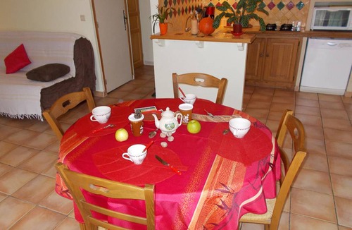 Greoux-les-Bains House | 48 m² Gîte ∙ 2 bedrooms ∙ 4 guests