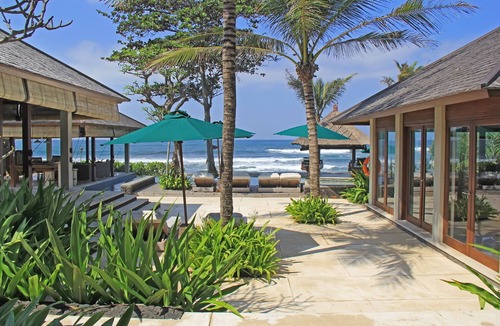 Ketewel Villa | 4BR Beach Front Villa - W/Laundry & Dry Cleaning Service!