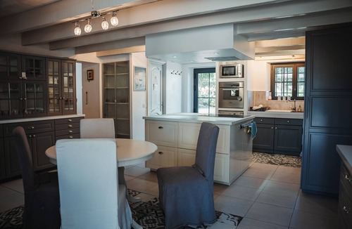 Noves Other | 5 Bedroom Agritourism property in Noves