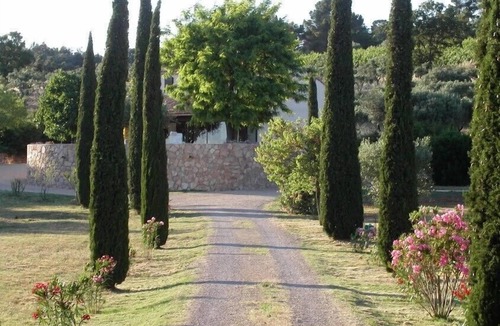 Aups Villa | 5 bedroom villa with swimming pool and pool house, playground in a large park