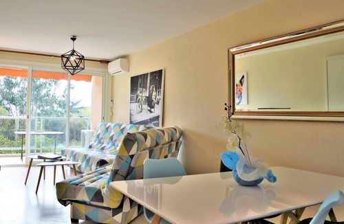 Le Lavandou Apartment | 50 m² Apartment ∙ 1 bedroom ∙ 4 guests