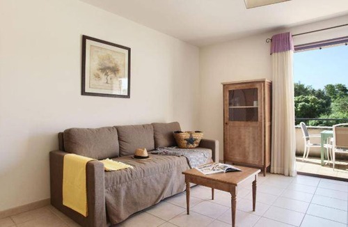 Bonnieux Hotel | 50 m² Hotel ∙ 10 guests