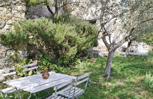 Pierrefeu House | 50km of Nice, family friendly house in car-free village, chimney, garden