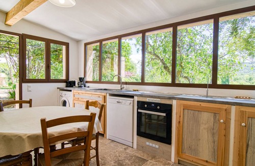 Besse-sur-Issole House | 55 m² House ∙ 1 bedroom ∙ 4 guests