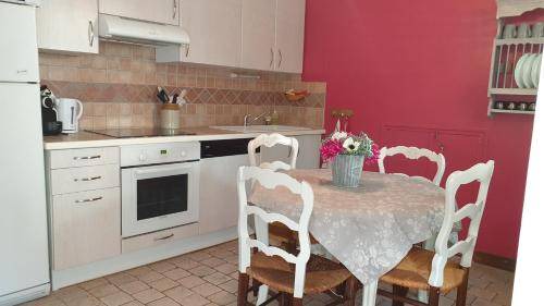 Sablet House | 55 m² House ∙ 2 bedrooms ∙ 4 guests