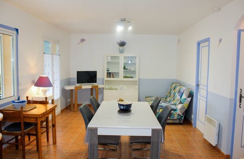 Valensole House | 56 m² Gîte ∙ 2 bedrooms ∙ 6 guests