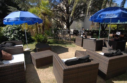 La Londe-les-Maures Hotel | 57 m² Hotel ∙ 2 bedrooms ∙ 6 guests