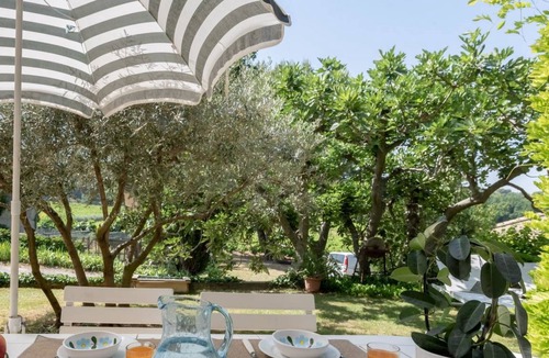 Saint-Roman-de-Malegarde Villa | 60 m² Villa ∙ 2 bedrooms ∙ 4 guests