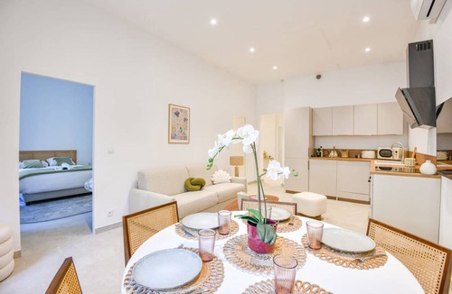 1st Arrondissement Apartment | 60 m² Apartment ∙ 2 bedrooms ∙ 6 guests