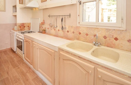Les Baux-de-Provence House | 60 m² House ∙ 1 bedroom ∙ 4 guests