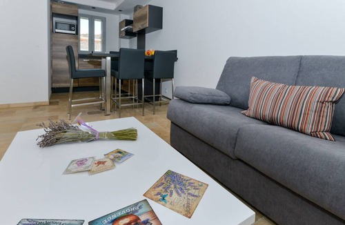 Castellane House | 60 m² Gîte ∙ 1 bedroom ∙ 2 guests