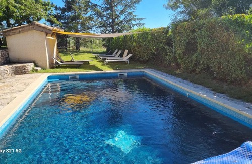 Banon House | 60 m² Gîte ∙ 2 bedrooms ∙ 5 guests