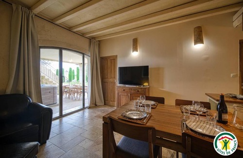 Tulette House | 63 m² Gîte ∙ 3 bedrooms ∙ 6 guests