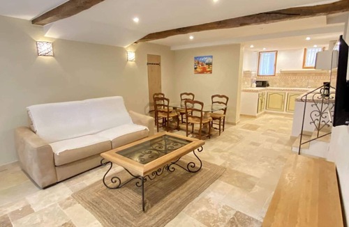 Barjols House | 7 Bedroom Private vacation home in Barjols