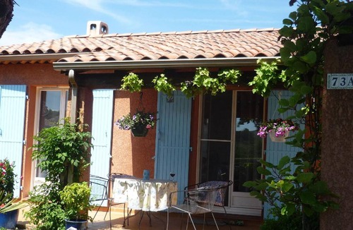 Pierrevert House | 70 m² House ∙ 2 bedrooms ∙ 4 guests