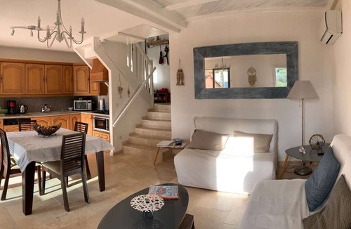 Le Lavandou House | 70 m² House ∙ 3 bedrooms ∙ 6 guests