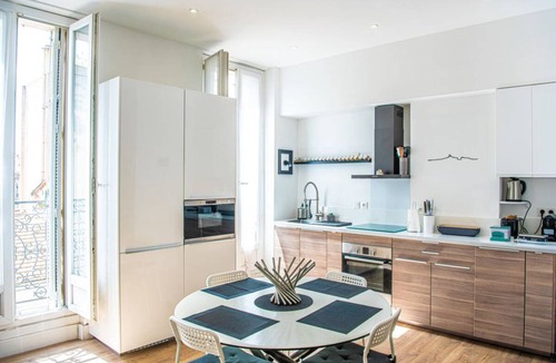 1st Arrondissement Apartment | 73 m² Apartment ∙ 2 bedrooms ∙ 4 guests