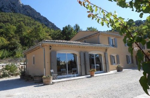Buis-les-Baronnies House | 75 m² Gîte ∙ 2 bedrooms ∙ 4 guests