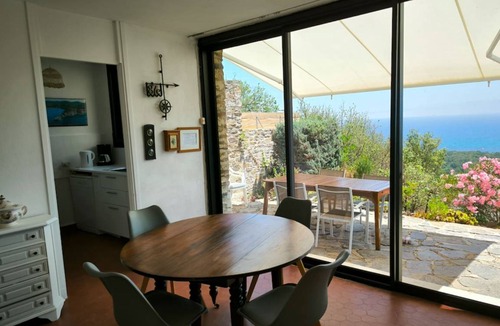 Cap Benat House | 75 m² House ∙ 3 bedrooms ∙ 6 guests