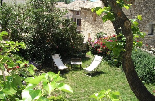 Gigondas House | 75 m² House ∙ 2 bedrooms ∙ 4 guests
