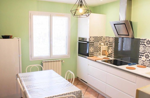 Peyruis House | 80 m² Gîte ∙ 2 bedrooms ∙ 5 guests