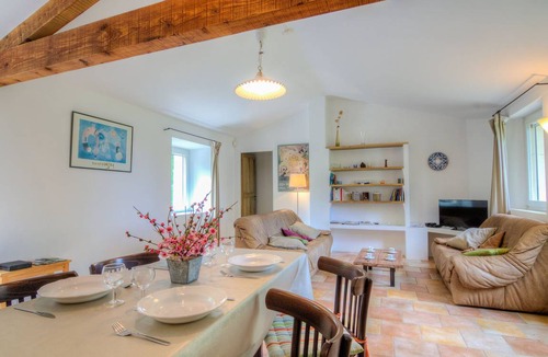 Bonnieux House | 80 m² House ∙ 1 bedroom ∙ 4 guests