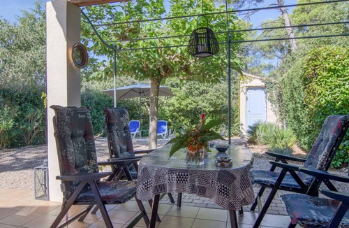 Nans-les-Pins Resort | 80 m² Resort ∙ 2 bedrooms ∙ 4 guests