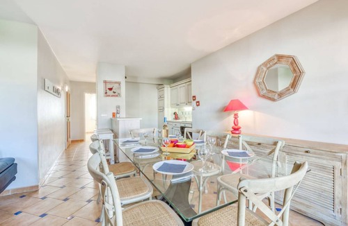 La Mole House | 83 m² House ∙ 3 bedrooms ∙ 6 guests