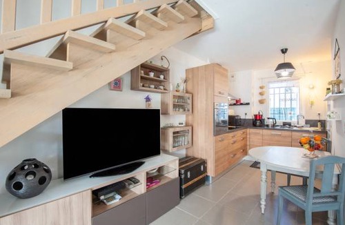 Pelissanne House | 90 m² House ∙ 2 bedrooms ∙ 2 guests