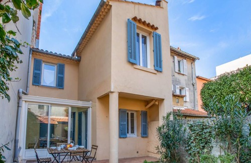 Le Mourillon House | 90 m² House ∙ 3 bedrooms ∙ 5 guests